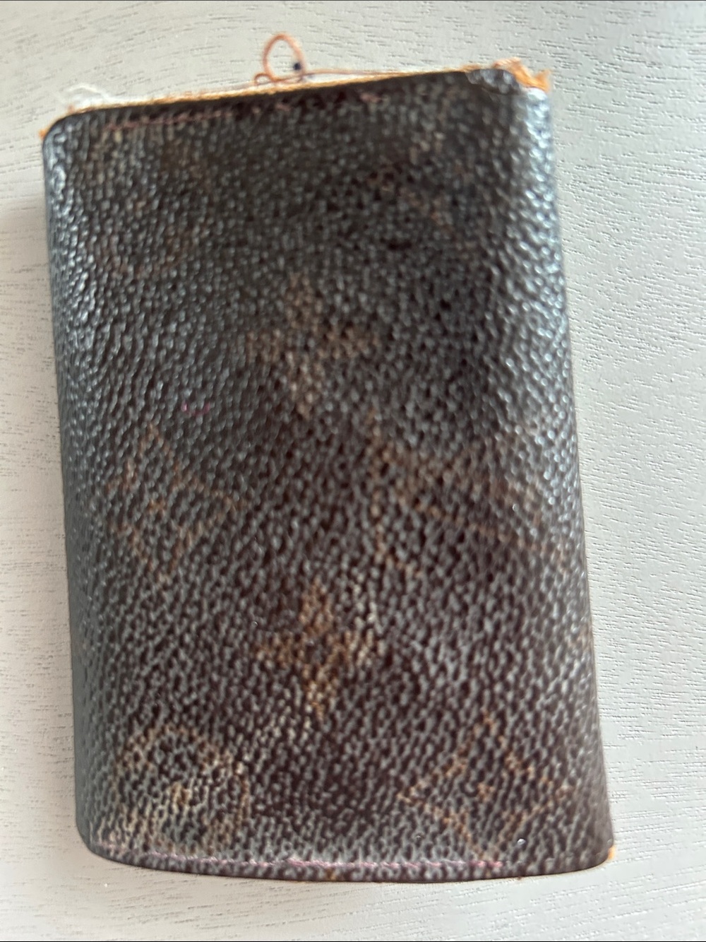 Louis Vuitton Keychain - Picture 2 of 10